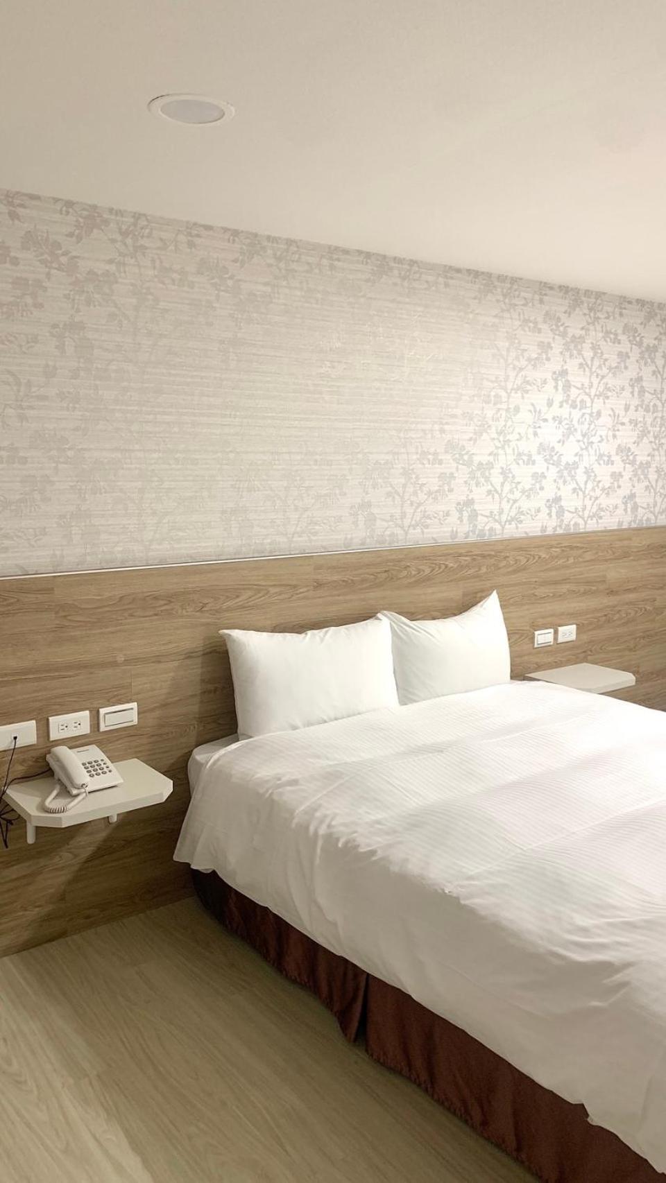 Lan Yin Tie Dao Hotel Tainan Bagian luar foto