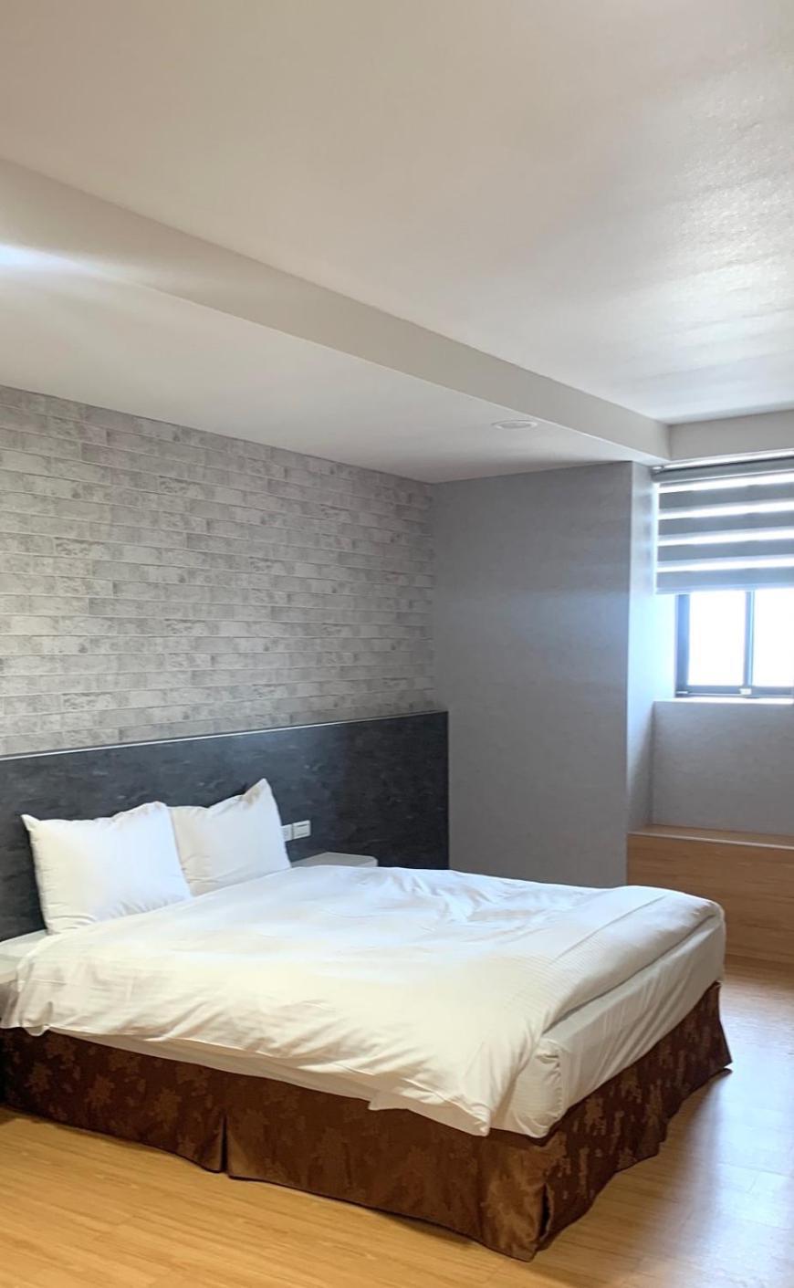 Lan Yin Tie Dao Hotel Tainan Bagian luar foto