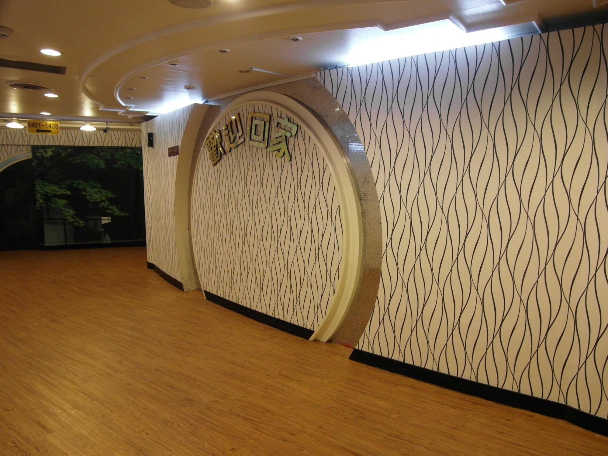 Lan Yin Tie Dao Hotel Tainan Bagian luar foto