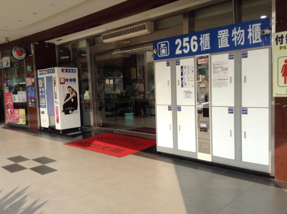 Lan Yin Tie Dao Hotel Tainan Bagian luar foto